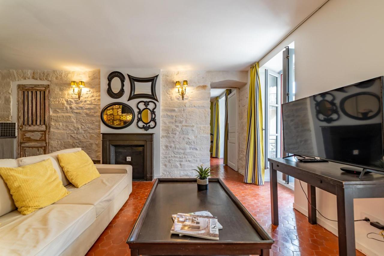 L'Envoutement Provencal Au Coeur De L'Ecusson - Une Nuit A Nimes Exterior photo